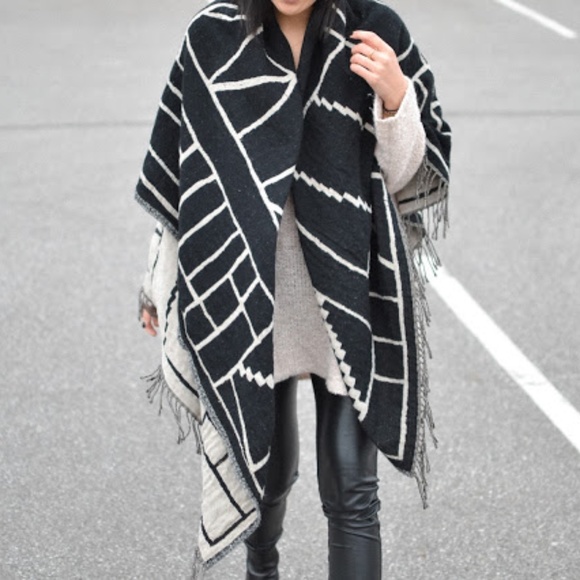 Wilfred Accessories - Aritzia Wilfred Blanket Scarf